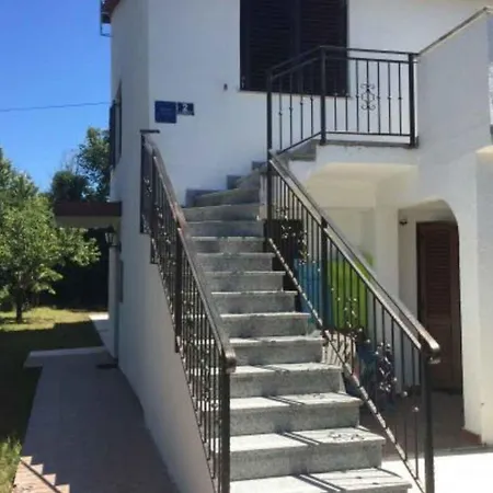 In - Istrien 47151 Apartment *